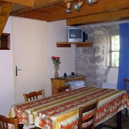 بيت ضيافة Ferme La Tindelle